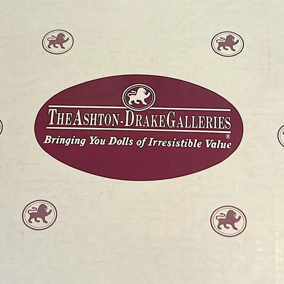 The Ashton-Drake Galleries Victorian Lace Collection Doll “Colleen” - Picture 14 of 14